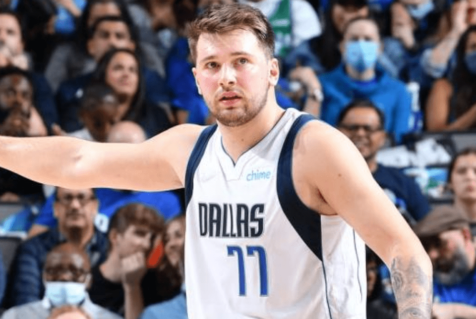  达拉斯独行侠再签后卫 