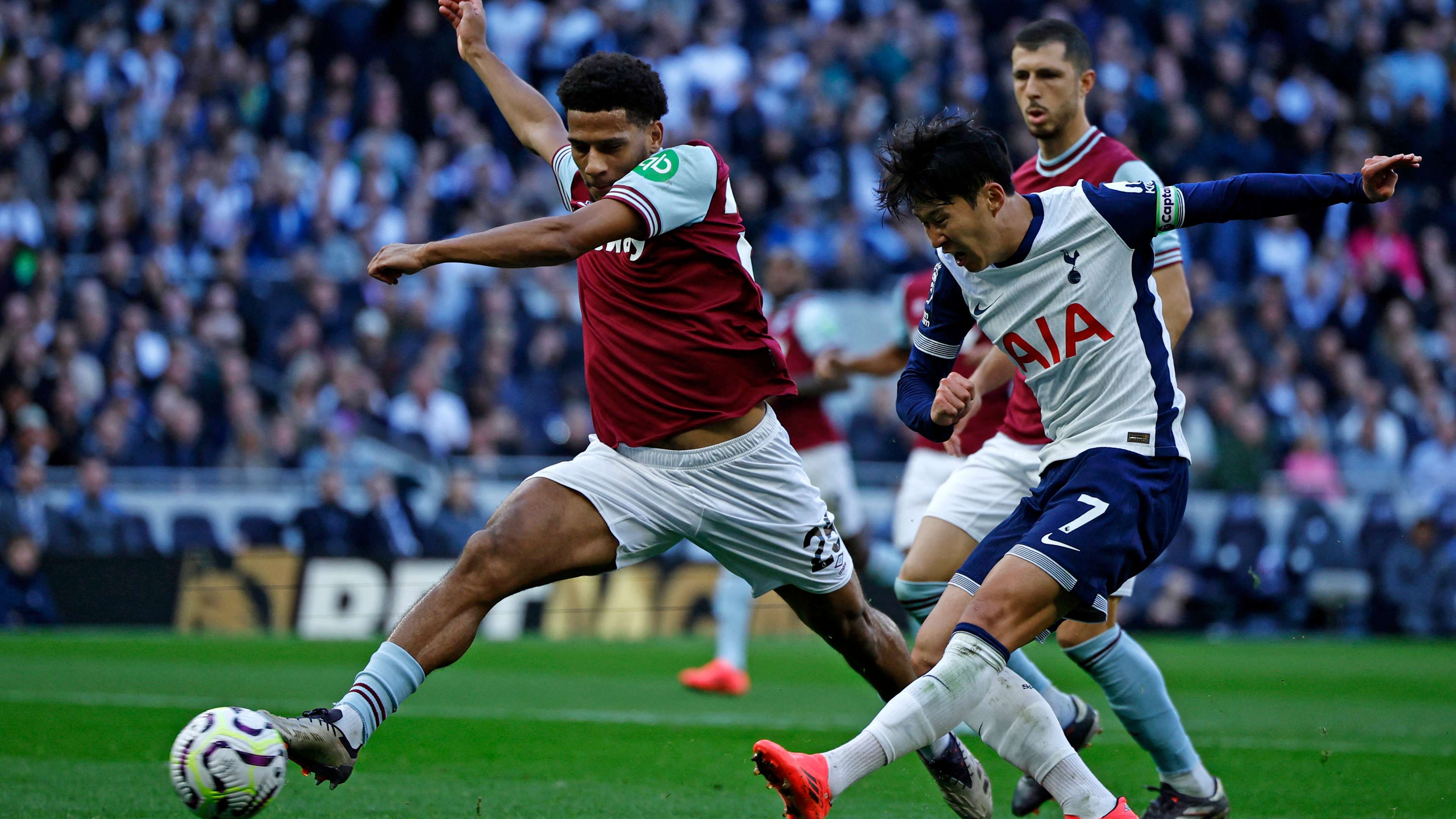 国际比赛日皇家马德里门线救险波尔图门线救险备战西甲之后,皇家马德里围绕社区盾战术微调的简单介绍 国际比赛日皇家马德里门线救险波尔图门线救险备战西甲之后,皇家马德里围绕社区盾战术微调的简单介绍