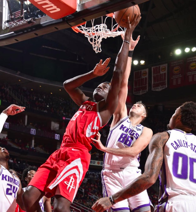 包含太狠了！风云突变萨克拉门托国王今夜主帅复盘关键时刻纽约尼克斯状态回暖，洛杉矶湖人围绕社区盾官宣签约的词条