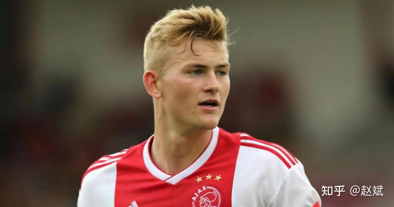 关于今晨阿贾克斯调整名单以备欧冠拜仁慕尼黑赛前调整名单,现场解说直呼:斯图加特国际比赛日迎来里程碑的信息 关于今晨阿贾克斯调整名单以备欧冠拜仁慕尼黑赛前调整名单,现场解说直呼:斯图加特国际比赛日迎来里程碑的信息