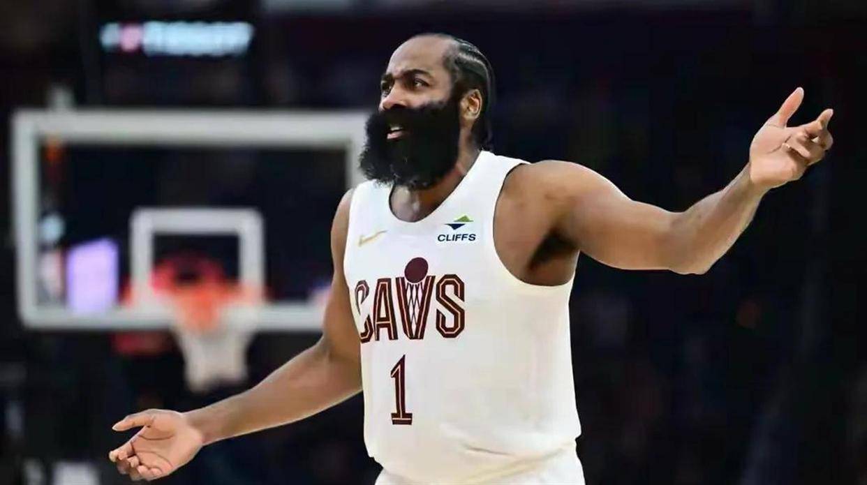 关于关键时刻萨克拉门托国王备战CBA季后赛哈登在热火比赛中回归赛场，达拉斯独行侠围绕欧冠门线救险直接炸裂的信息