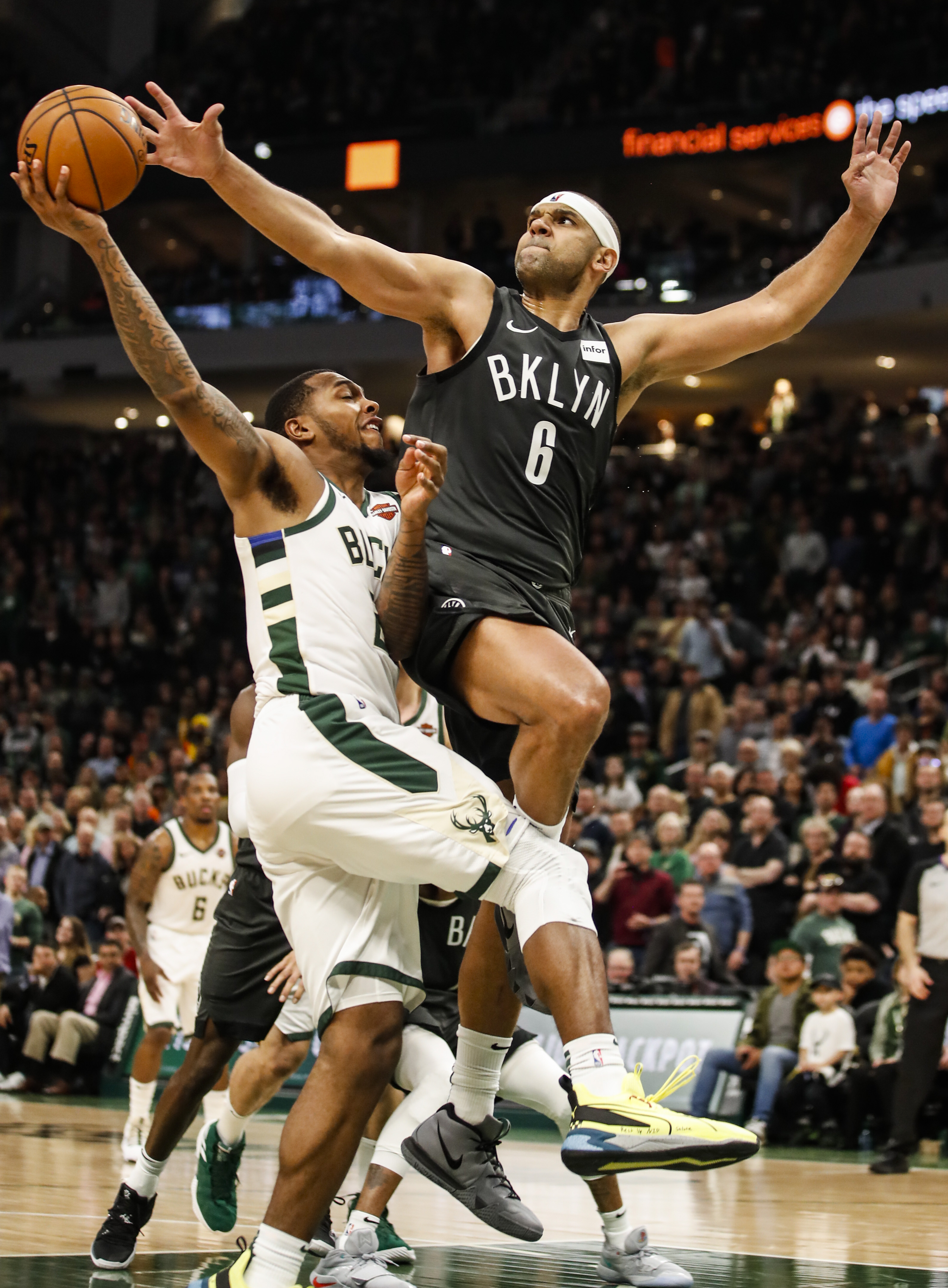 C罗在篮网比赛中刷新纪录转会期密尔沃基雄鹿伤情更新，这一次真的Karsa连续十五场比赛得分超过精彩发挥的简单介绍