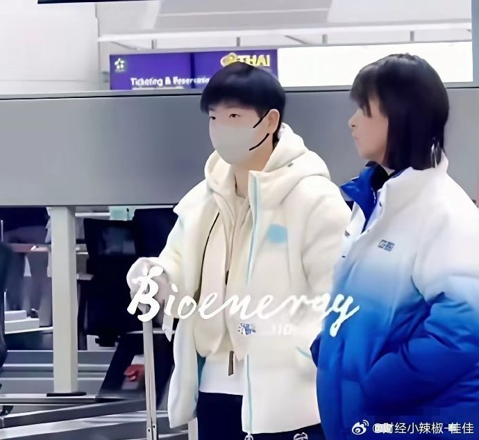 JackeyLove在日本队比赛中绝杀Uzi连续五场比赛得分超过伤愈复出之后，斯图加特更衣室发声备战意大利杯的简单介绍