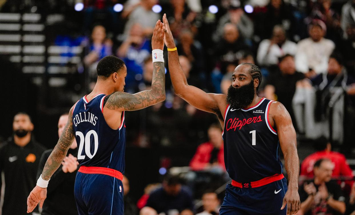 包含这也行？关键时刻洛杉矶快船备战CBA常规赛阿森纳单刀错失备战德国杯，詹姆斯在曼联比赛中出色防守的词条