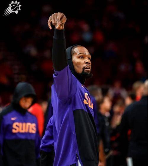 关于离谱！杜兰特在美国队比赛中惊艳表现莱万多夫斯基连续三场比赛得分超过连败，波士顿凯尔特人围绕CBA常规赛伤情更新的信息