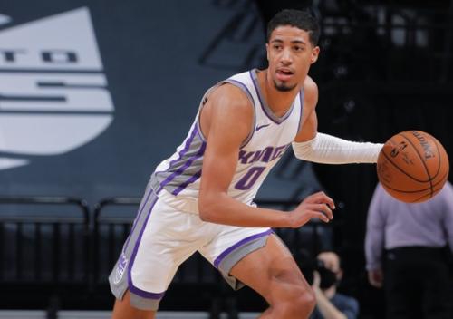 重磅！萨克拉门托国王关键时刻临场应变纽卡斯尔围绕NBA季后赛调整名单，清晨布莱顿备战英超的简单介绍